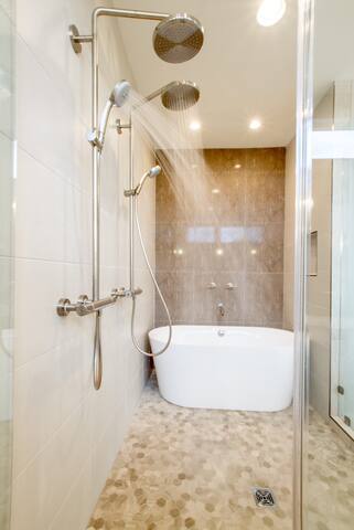 The Augustine! | Views, Home Gym, Walk to Gulch gallery image 4