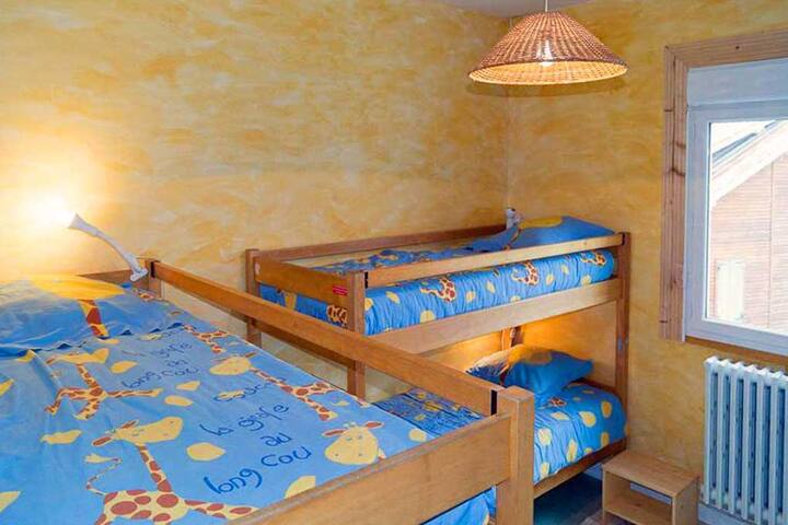 საძინებელი 4