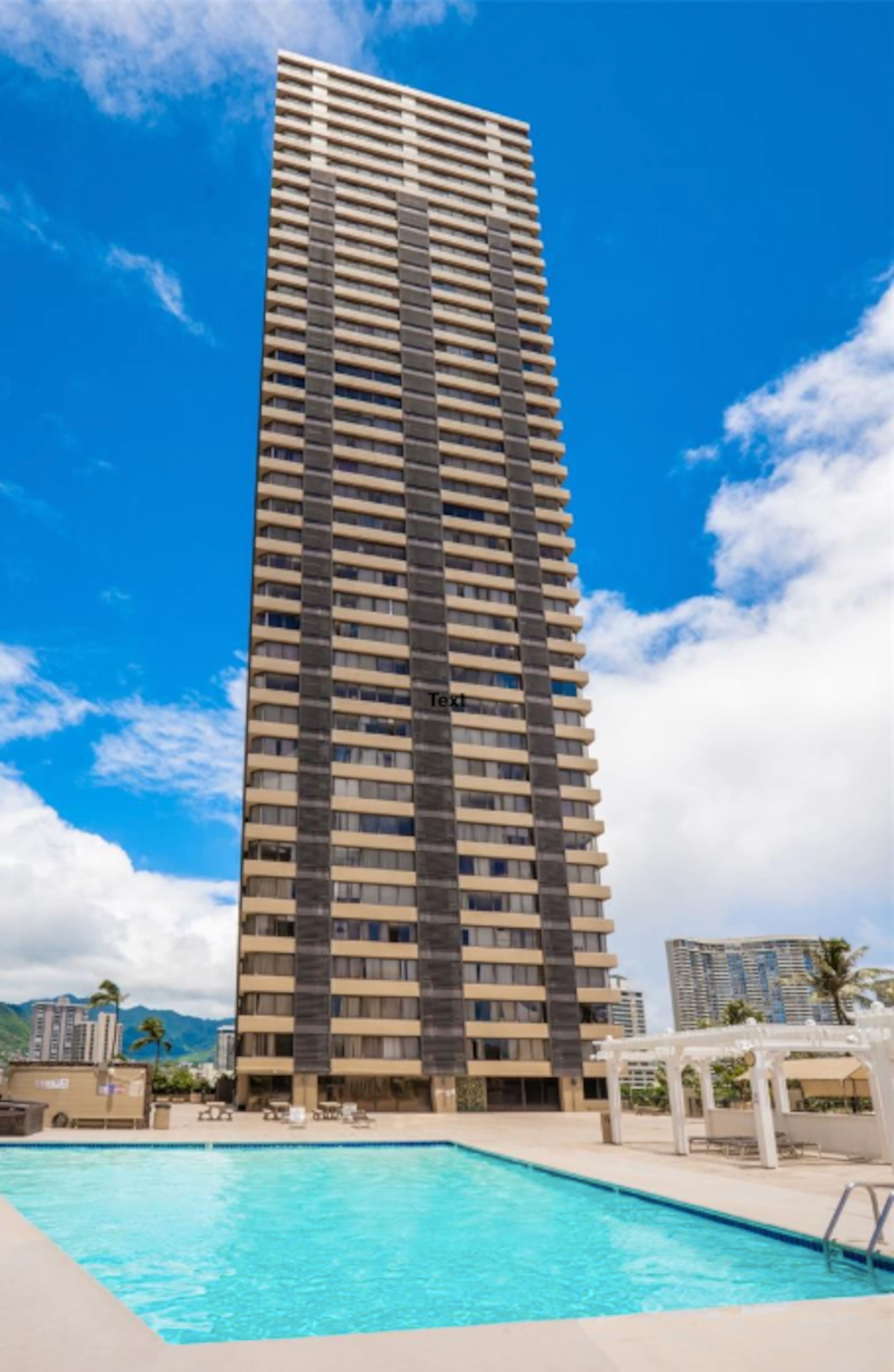 Condo in Honolulu · ★4.98 · Studio · 1 bed · 1 private bath - Image 9