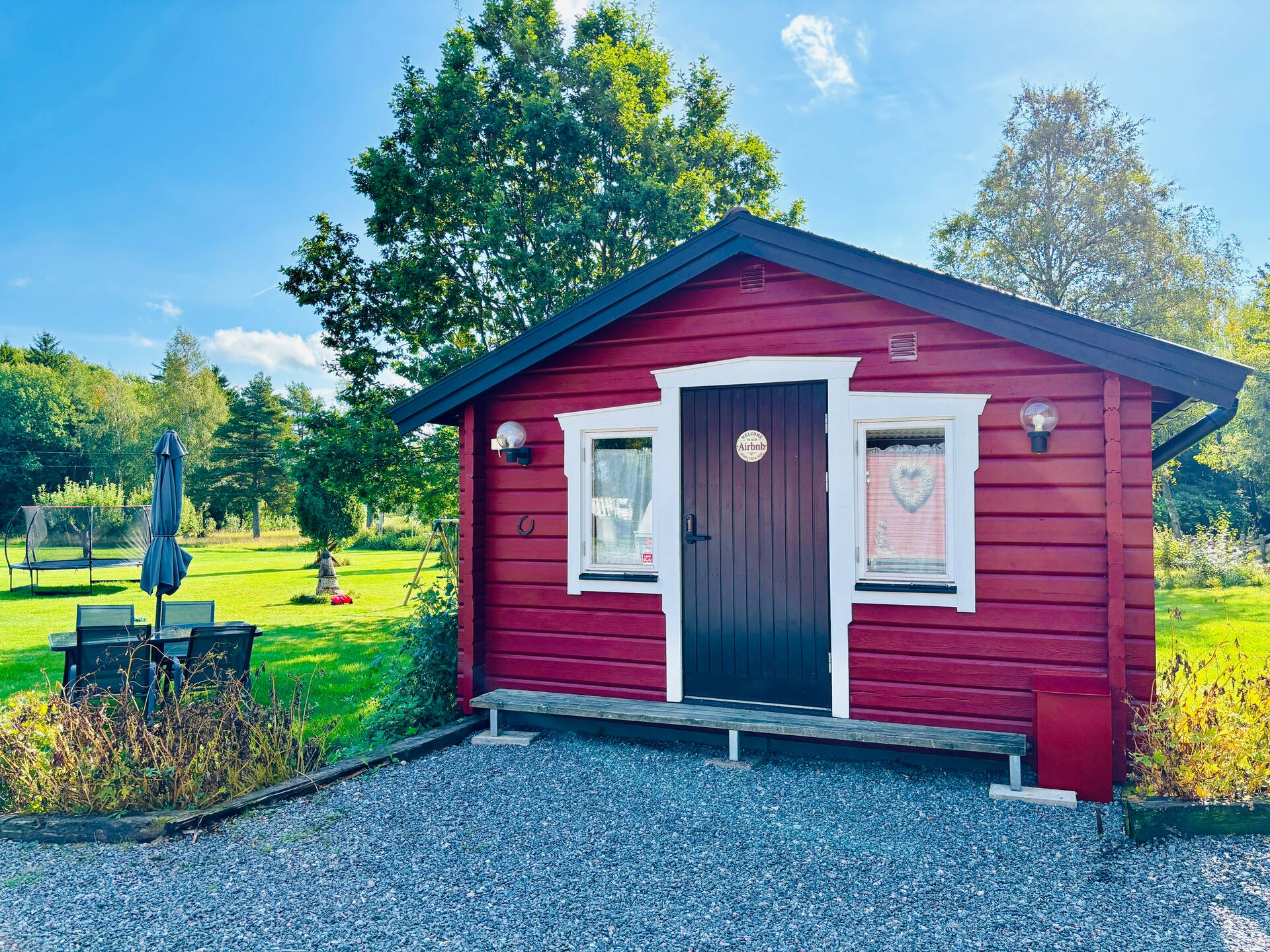 Cozy cottage with sauna and AC near Norrtälje