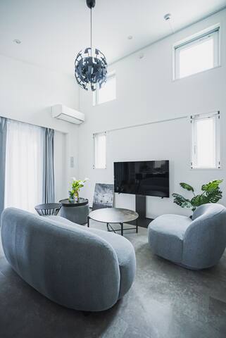 Shibuya 1 stop｜10min Ebisu｜13min Hiroo｜70㎡｜4 beds gallery image 2