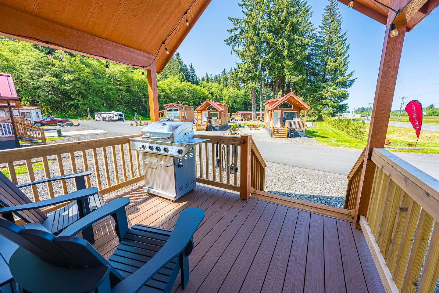 Rainforest Tiny Home Retreat: Fishing Cabin photo 3