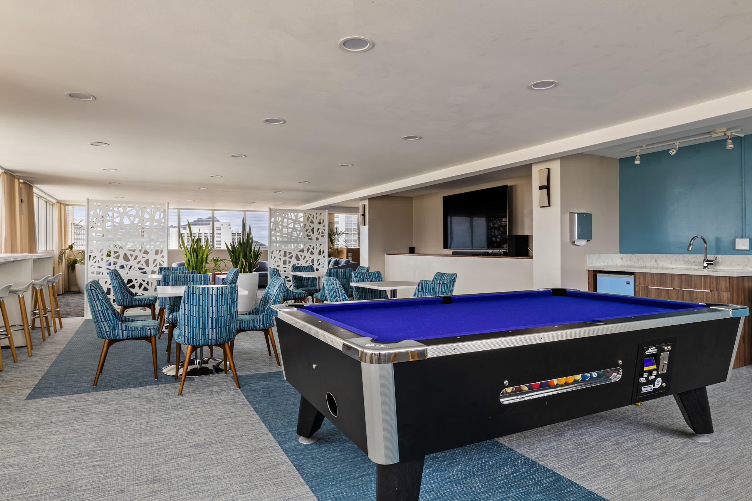 Ocean Views & Luxe Comfort - Waikiki Gem 21F - Image 46