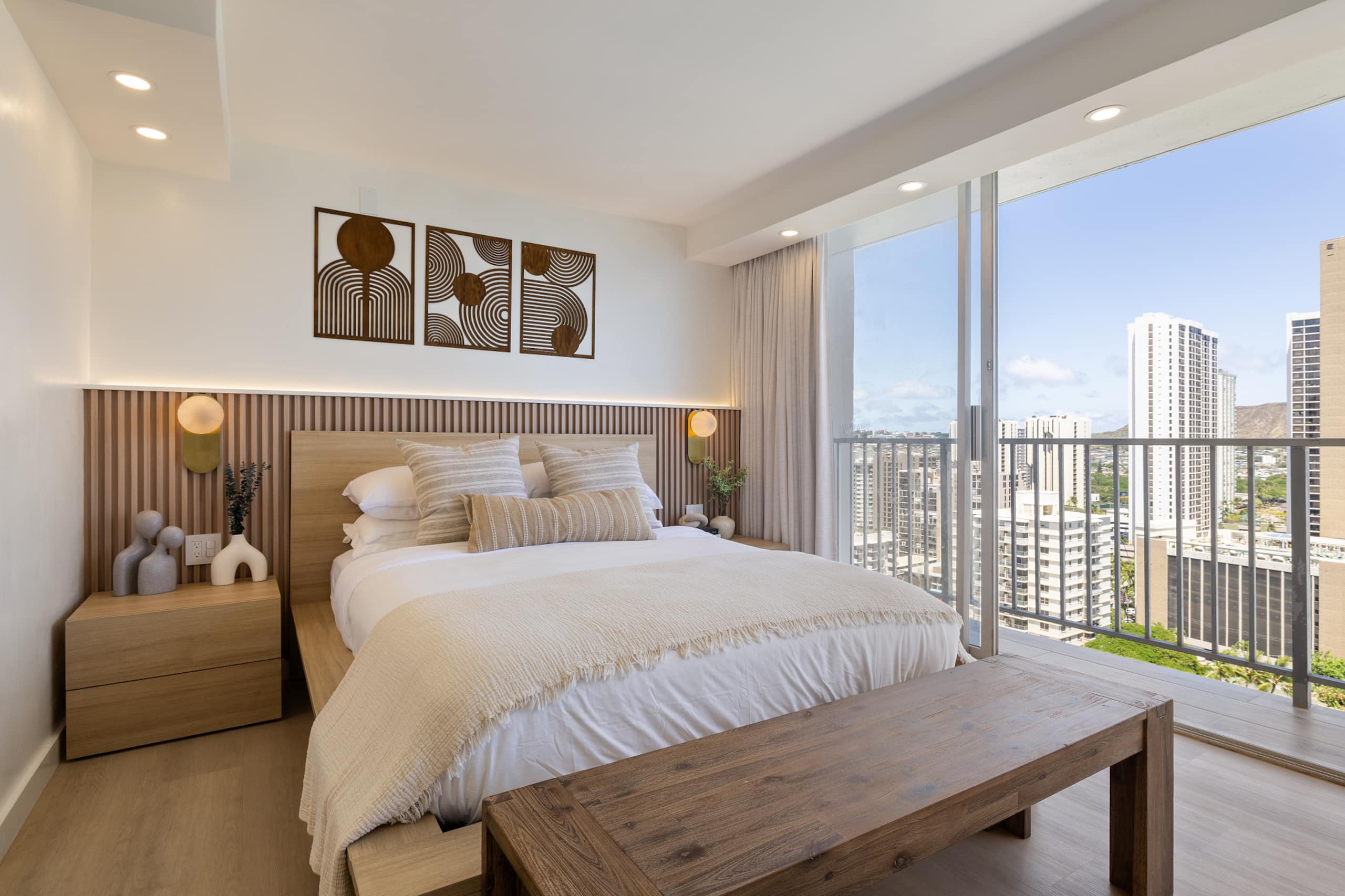 Ocean Views & Luxe Comfort - Waikiki Gem 21F - Image 7