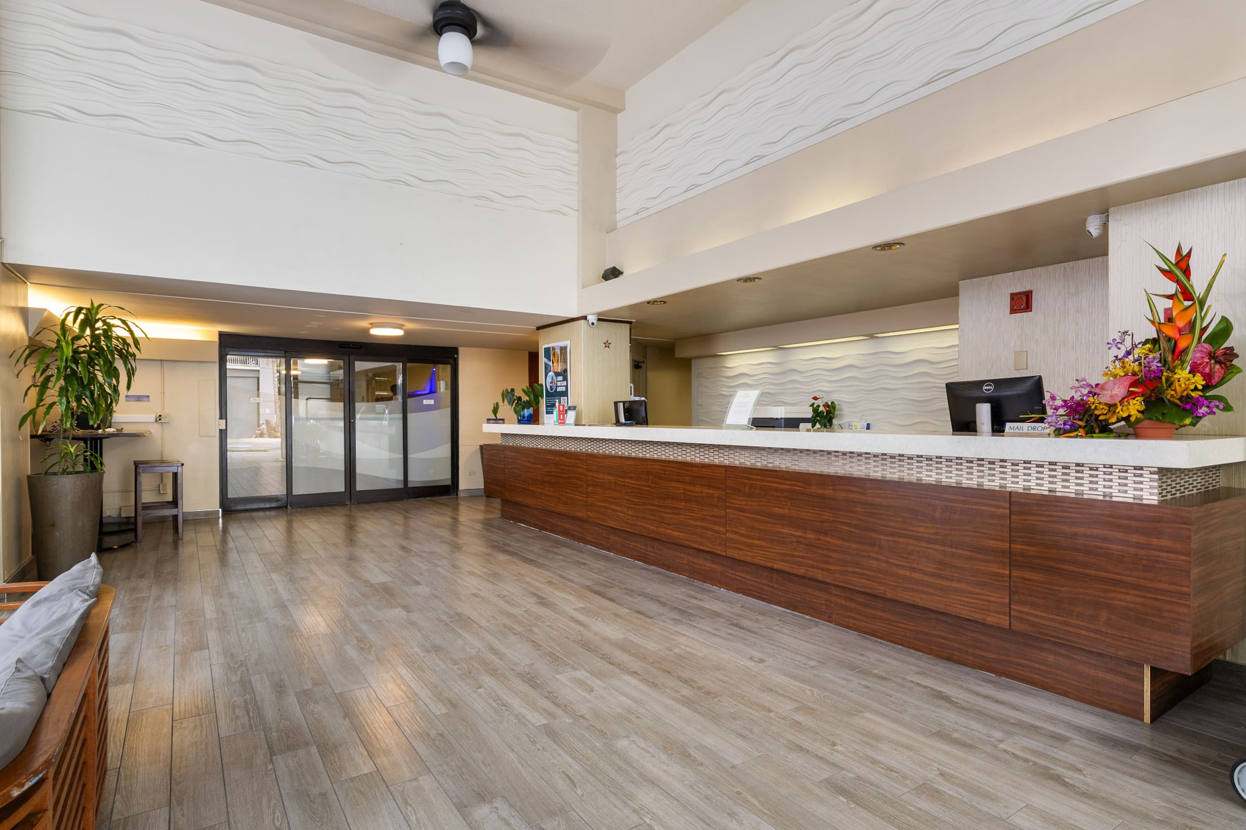 Ocean Views & Luxe Comfort - Waikiki Gem 21F - Image 37