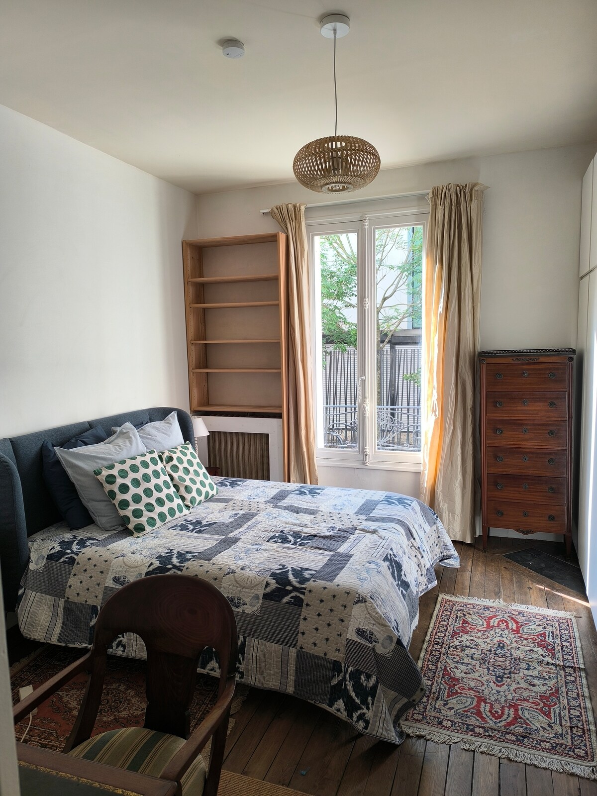 غرفة النوم 1