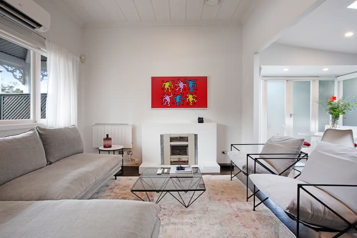 Bright Ponsonby Villa: A Designers Dream - Auckland