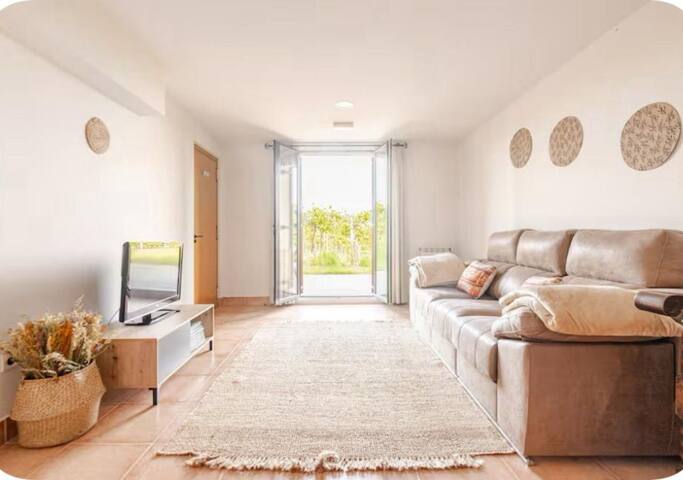 Casa rural entre viñedos y mar gallery image 3