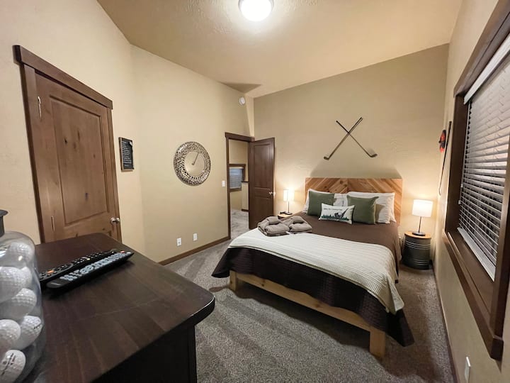 Habitación Queen "Clubhouse" en la planta superior.