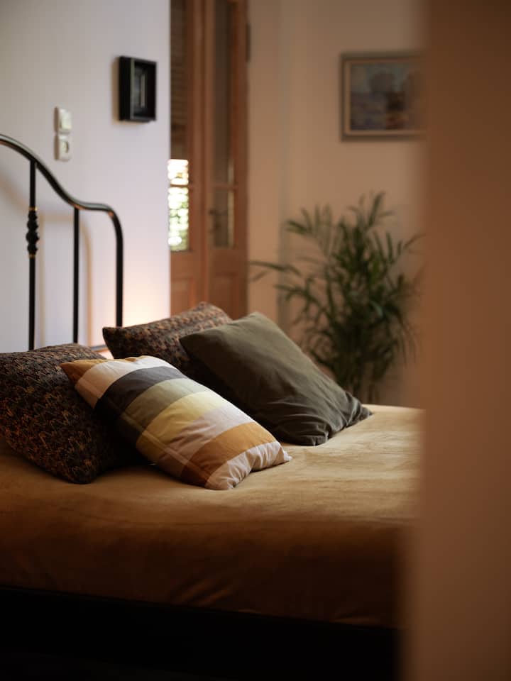 საძინებელი 1