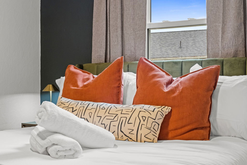 Nadýchané vankúše ako stvorené na čisté pohodlie.