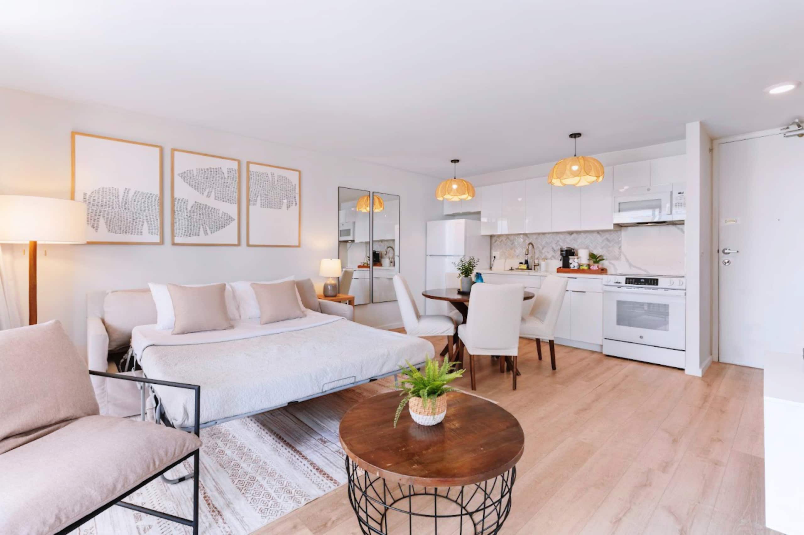 26FL-Stunning Ocean & City View-1BR-Free Parking~ - Image 4