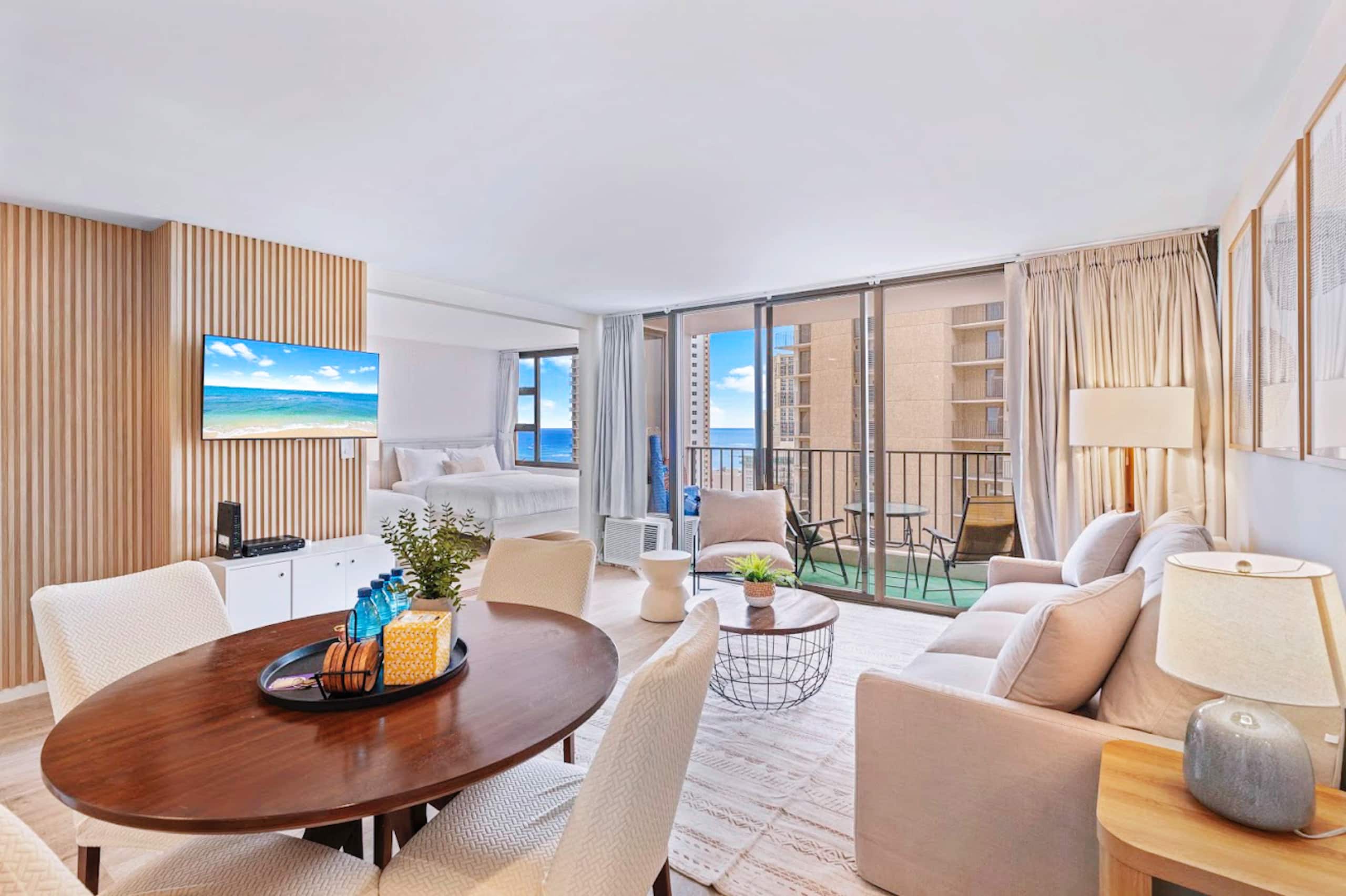 26FL-Stunning Ocean & City View-1BR-Free Parking~ - Image 1