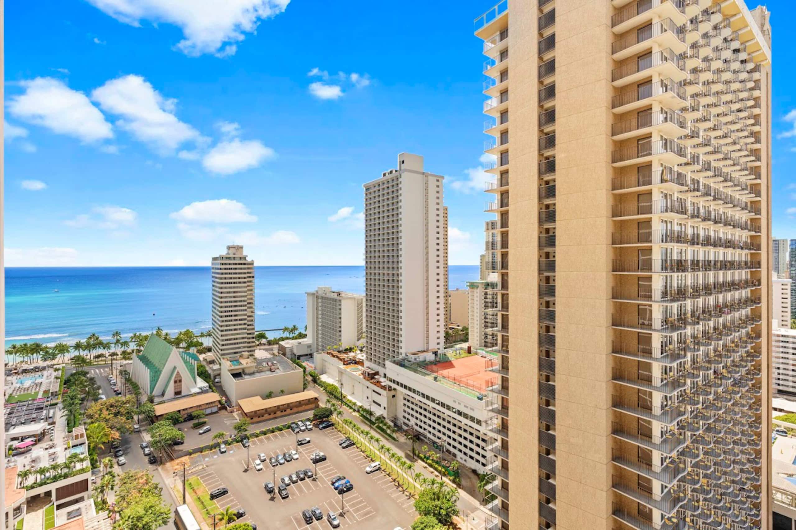 26FL-Stunning Ocean & City View-1BR-Free Parking~ - Image 32