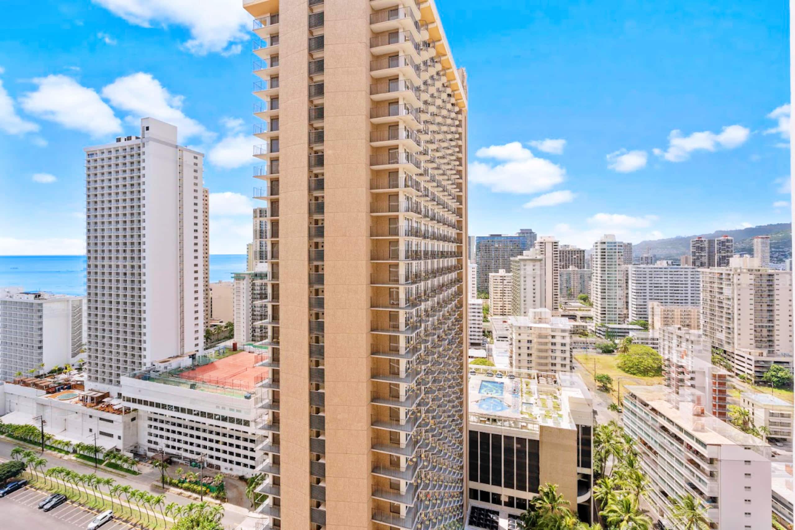 26FL-Stunning Ocean & City View-1BR-Free Parking~ - Image 33