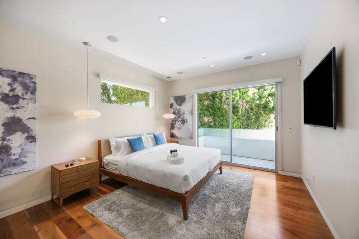 Mountainside Manor by Colby & Conrad