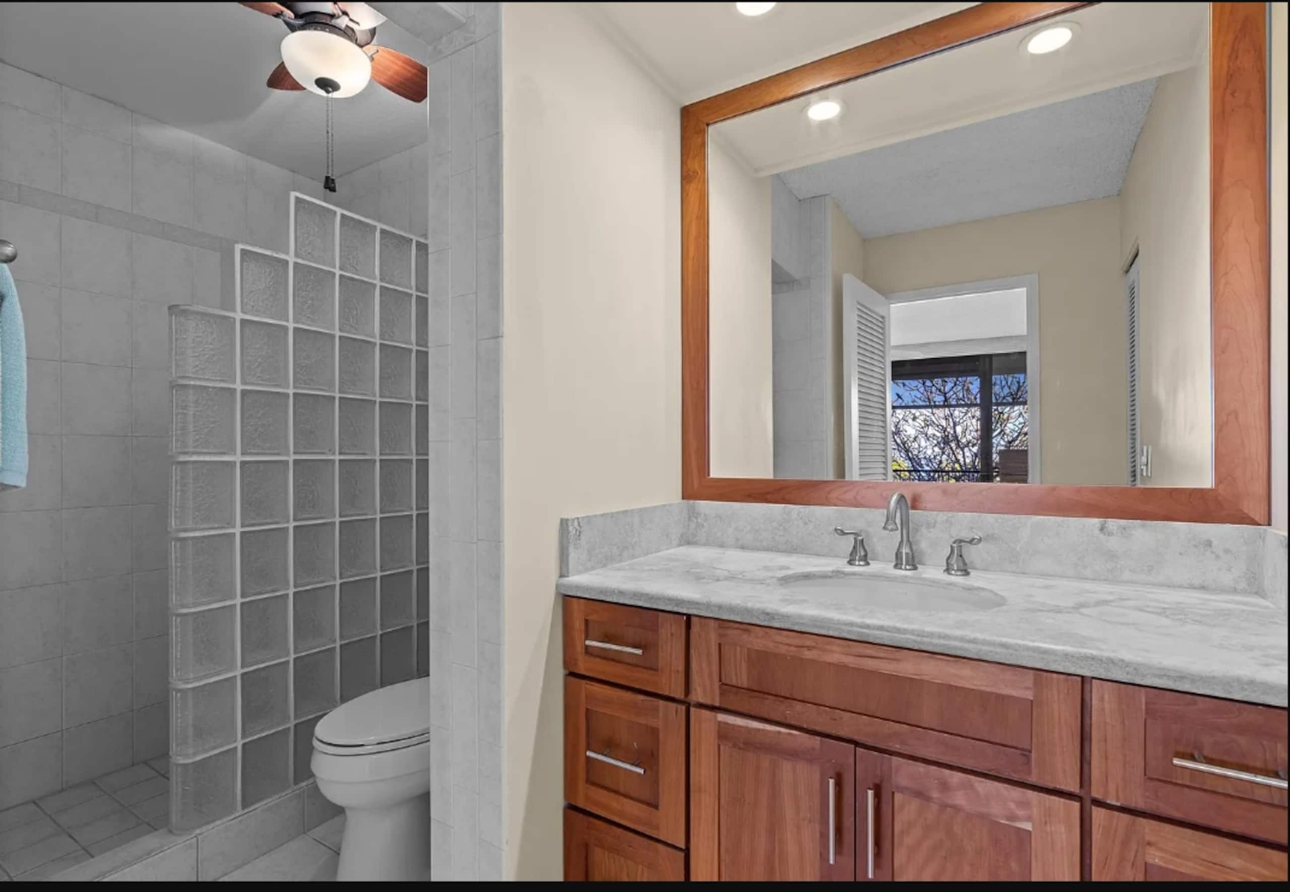 Condo in Kailua-Kona · ★5.0 · 2 bedrooms · 2 beds · 2 private baths - Image 45