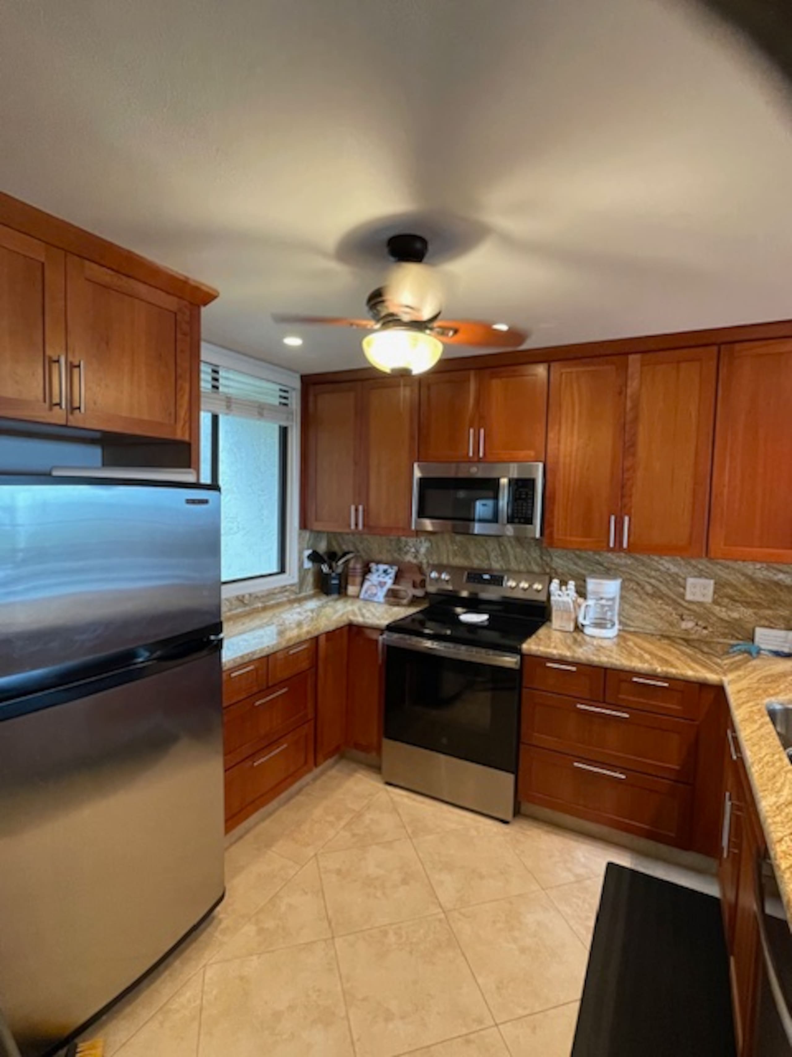 Condo in Kailua-Kona · ★5.0 · 2 bedrooms · 2 beds · 2 private baths - Image 14