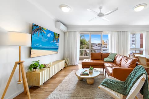 Palm Beach 3b Apartment. Parking. Wifi.