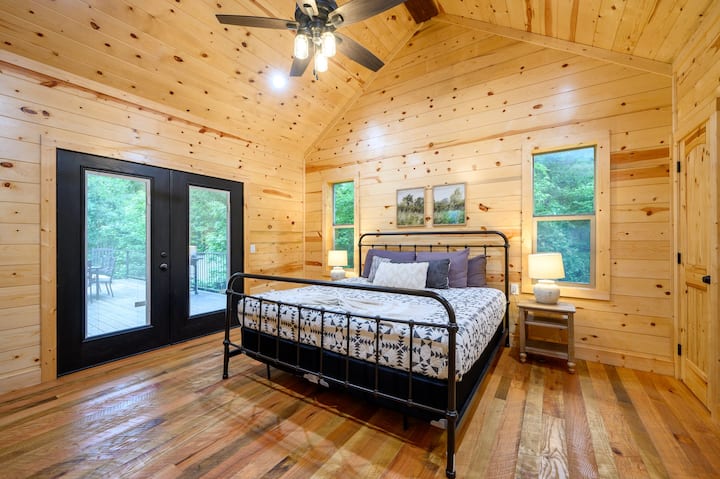 Удобно во рустикална удобност.