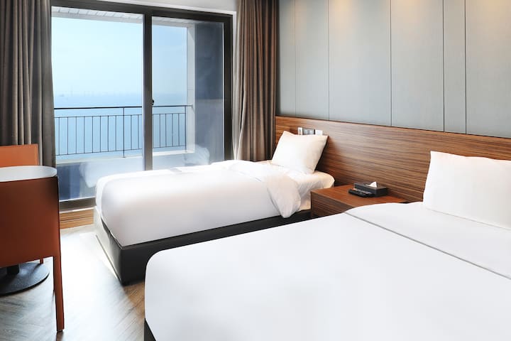 Yeongjong Palace managed Airbnb listing 3