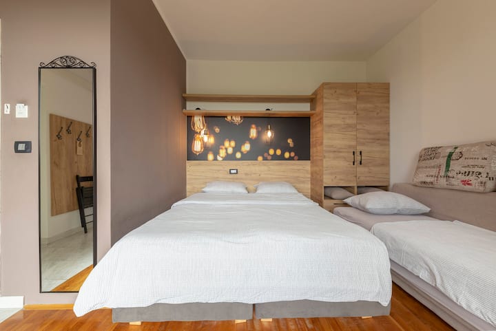 Restaurant Bric Dekani-twin Room + Sofabed&balcony - Capodistria