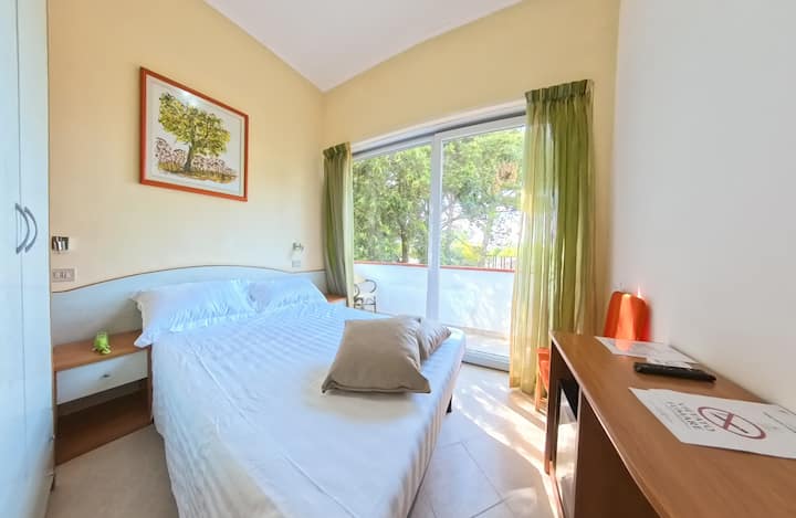 Hotel Capocirceo Fronte Mare, Room 201 Vista Parco - San Felice Circeo
