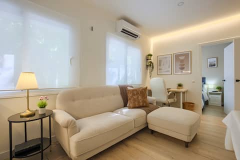 Successful Airbnb property: Central apartment. Temporary rental-NOT tourist in Arganzuela