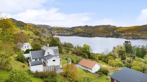 Vestland idyll by the sea – near Bergen