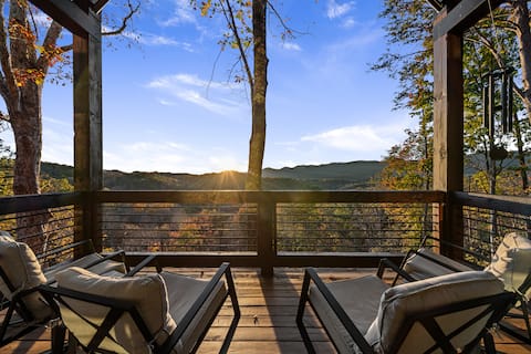 Successful Airbnb property: Luxury Blackbird Cabin | Views, Hot Tub & Fire Pit in Gilmer