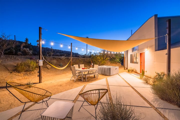 Beavertail Loft | Hi Design + National Park Views - Airbnb