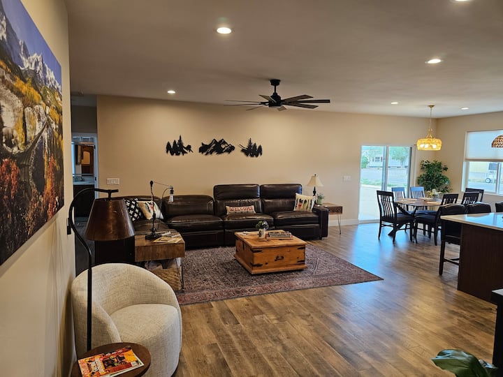 Modern High Country Hangout - Montrose, CO