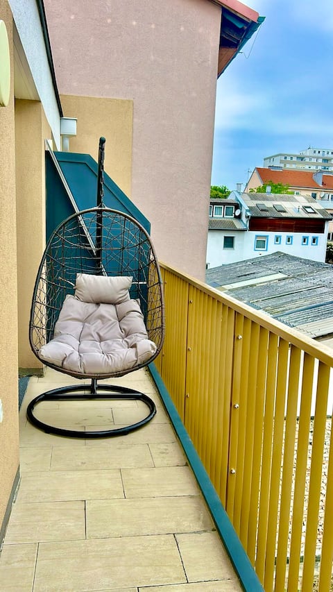 SCS | Parking | Balcony W24