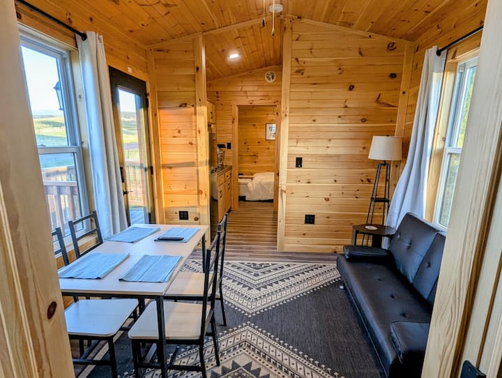Mountain Meadow Tiny Cabin - Livingston, MT