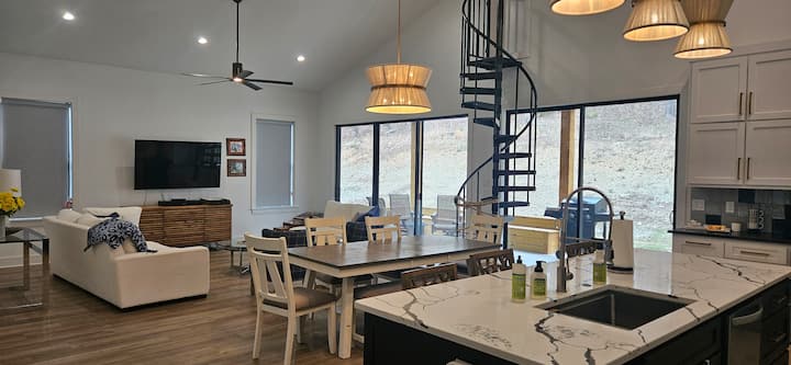 Family Fun House -Kid And Pet Friendly! - Hot Springs, AR