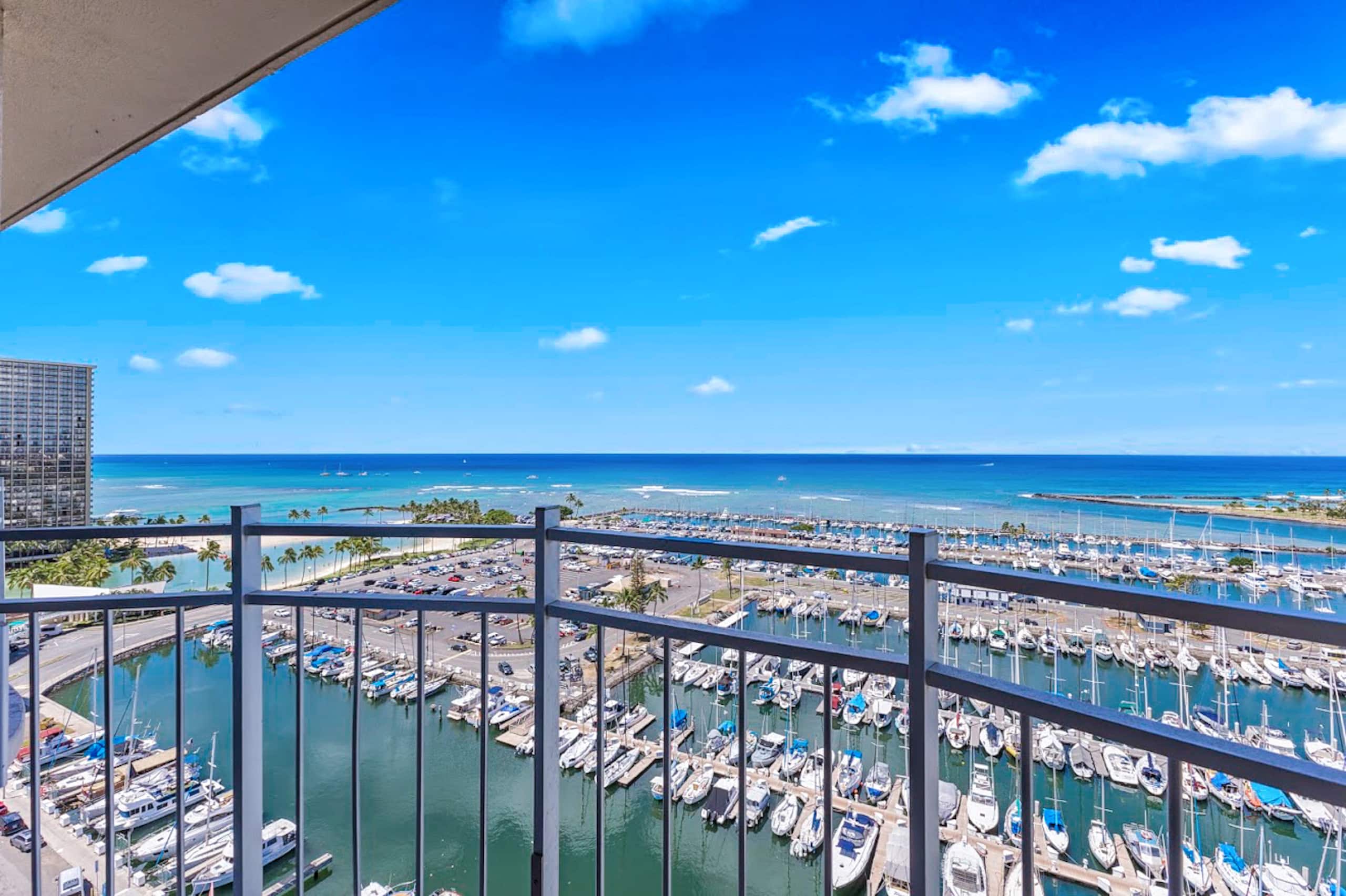 Top FL-Upscale Ocean View 1BR w/Free Parking - Image 39