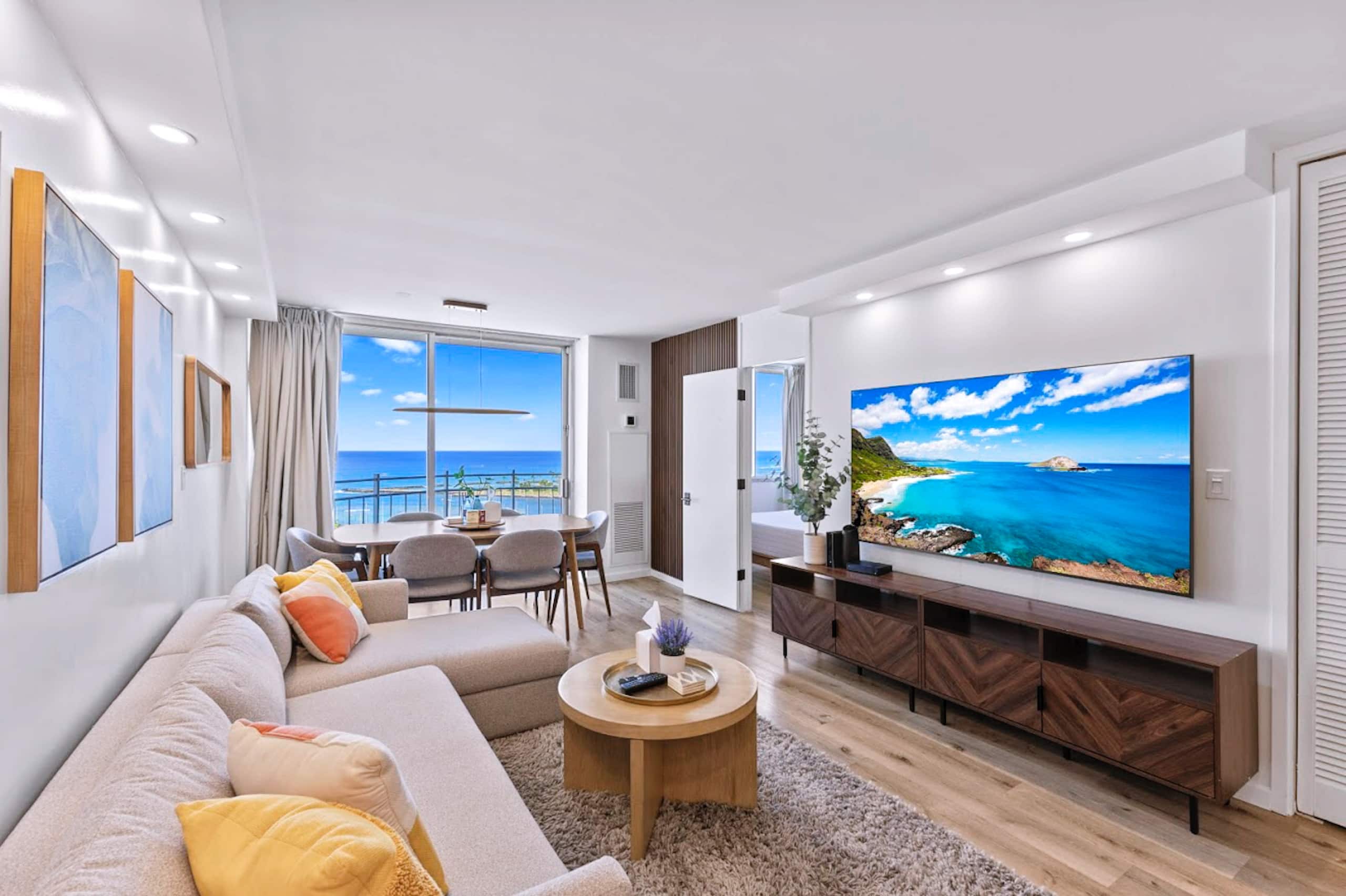 Top FL-Upscale Ocean View 1BR w/Free Parking - Image 2