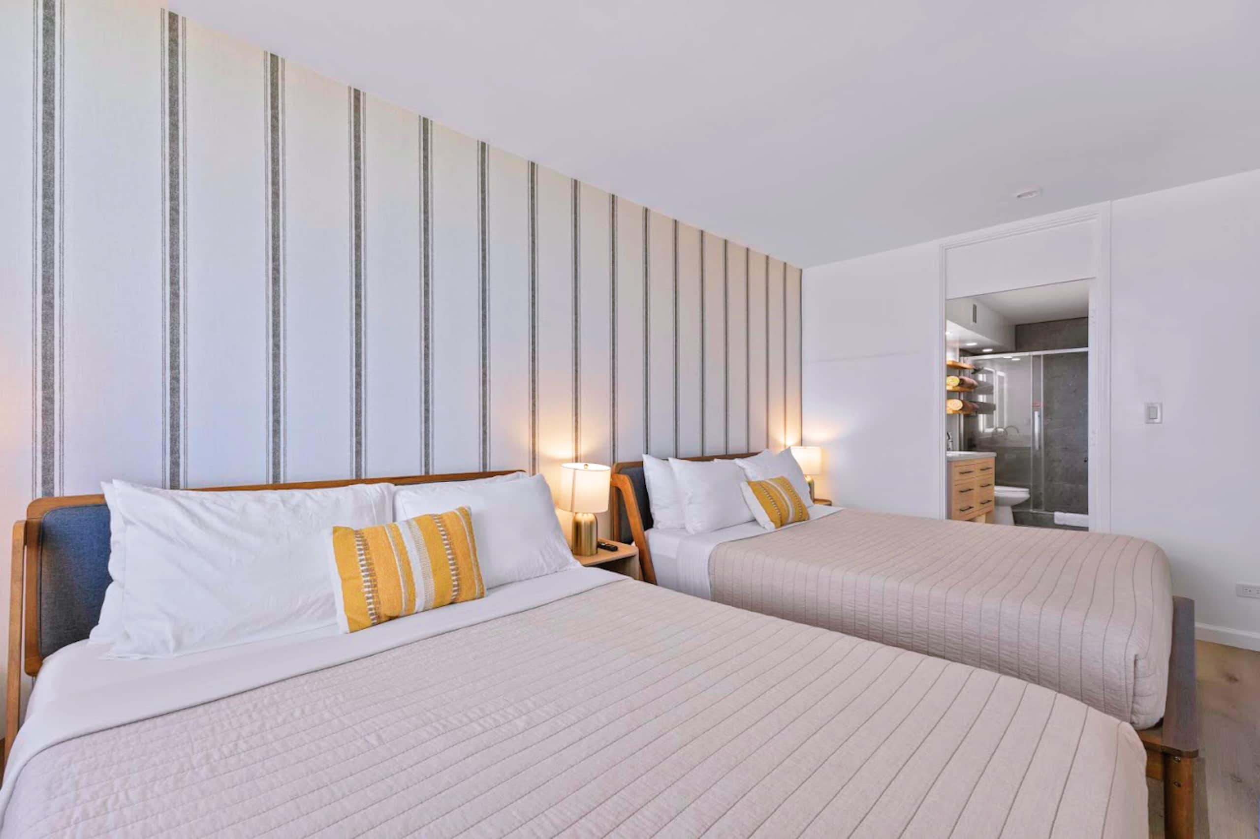 Top FL-Upscale Ocean View 1BR w/Free Parking - Image 29
