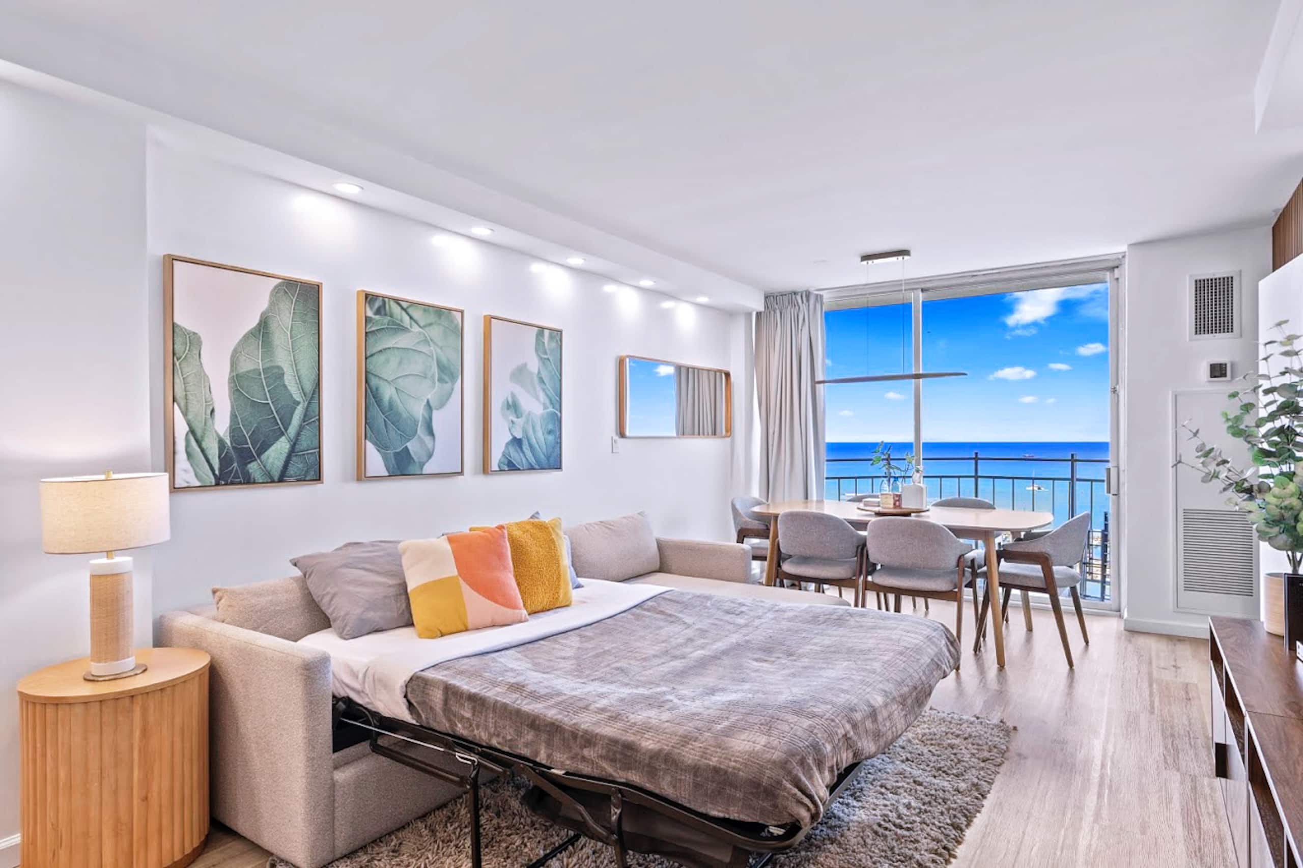 Top FL-Upscale Ocean View 1BR w/Free Parking - Image 9