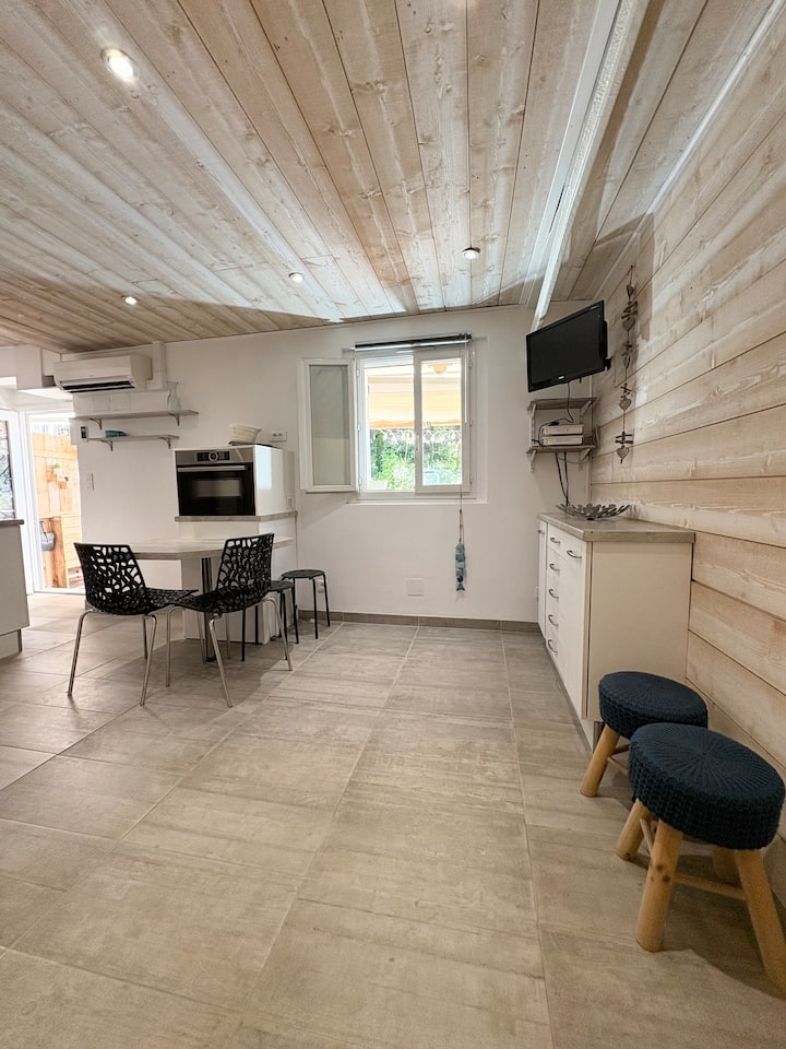 Appartement Vue Mer - Accès Plage - Le Pradet