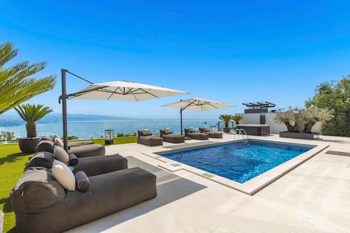 Villa Tramontana - Sophisticated Luxury in Opatija