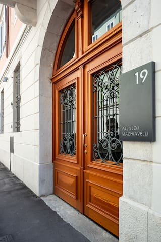 Palazzo Machiavelli Trieste managed Airbnb listing 1