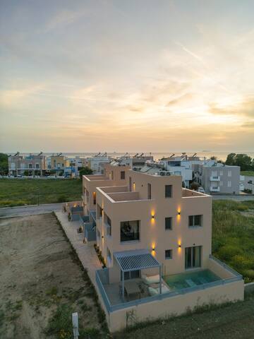 Nympheas Luxury Villas gallery image 2