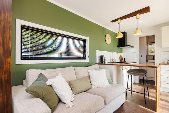 A Tiny Piece Of Heaven - Palmerston North