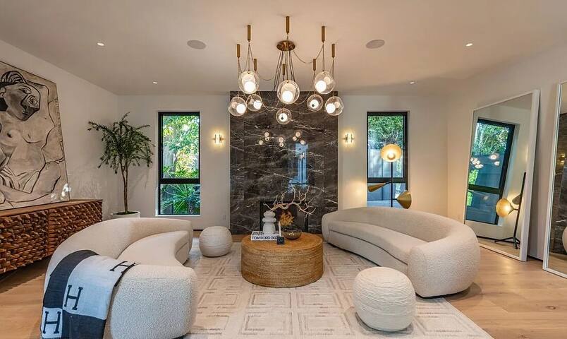 Sunset Plaza Luxury Masterpiece Villa gallery image 5