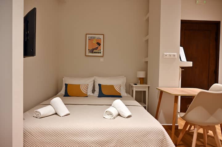 Brand New! Fresh Kolonaki Studio - Athens
