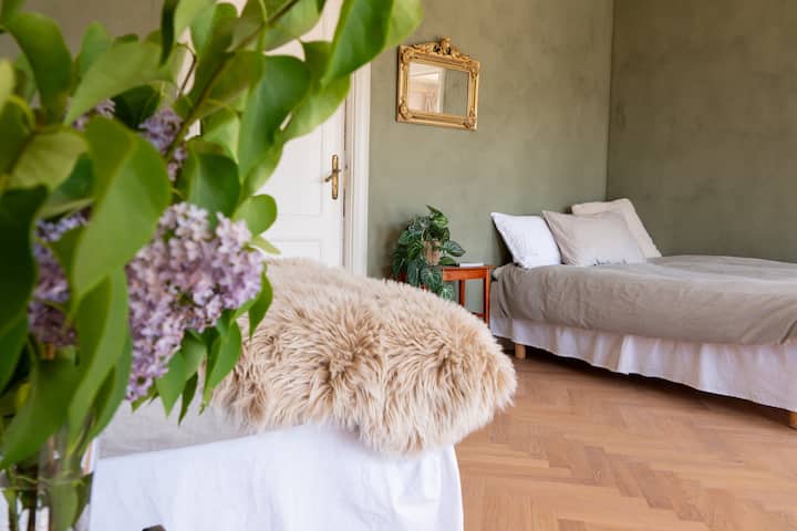 Detaljer från sovrum 2