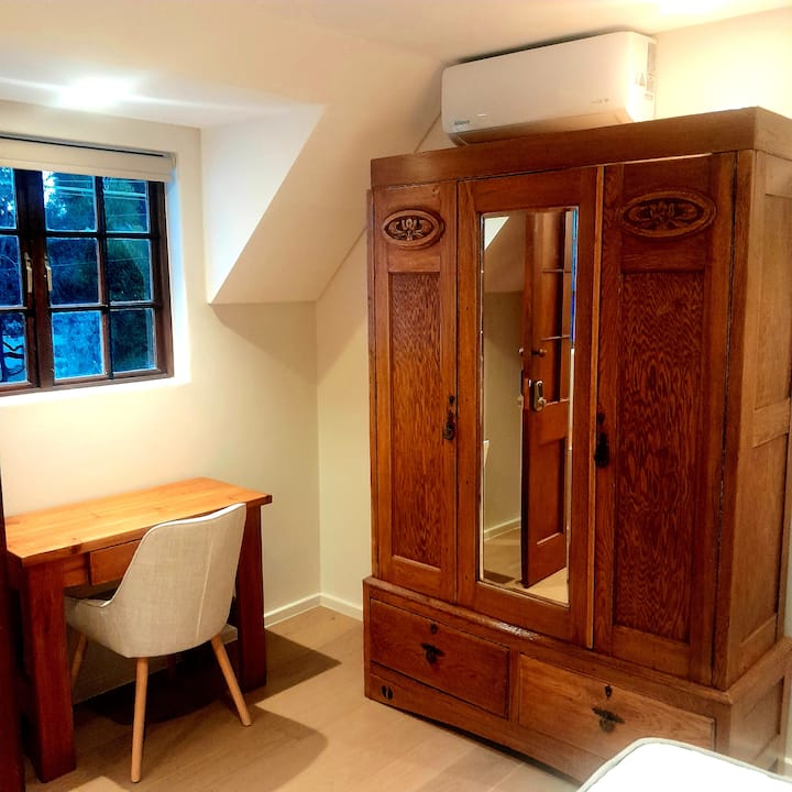 Собствено работно място – бюро