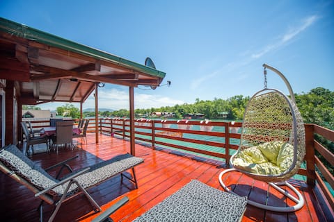 Coco House - Upper Floor