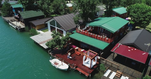 Coco House - Entire House